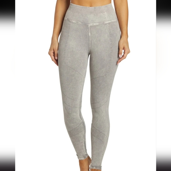 Nux One By One Mineral Wash Full Length Leggings - Gray/Light Khaki - Size Small - Picture 2 of 16